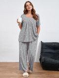 SHOWMALL Women's Plus Size Printed 2 Piece Outfit Set, Soft Bloom Scoop Neck Short Sleeve Top and Pocket Pants, Floral Print Lounge & Sleepwear