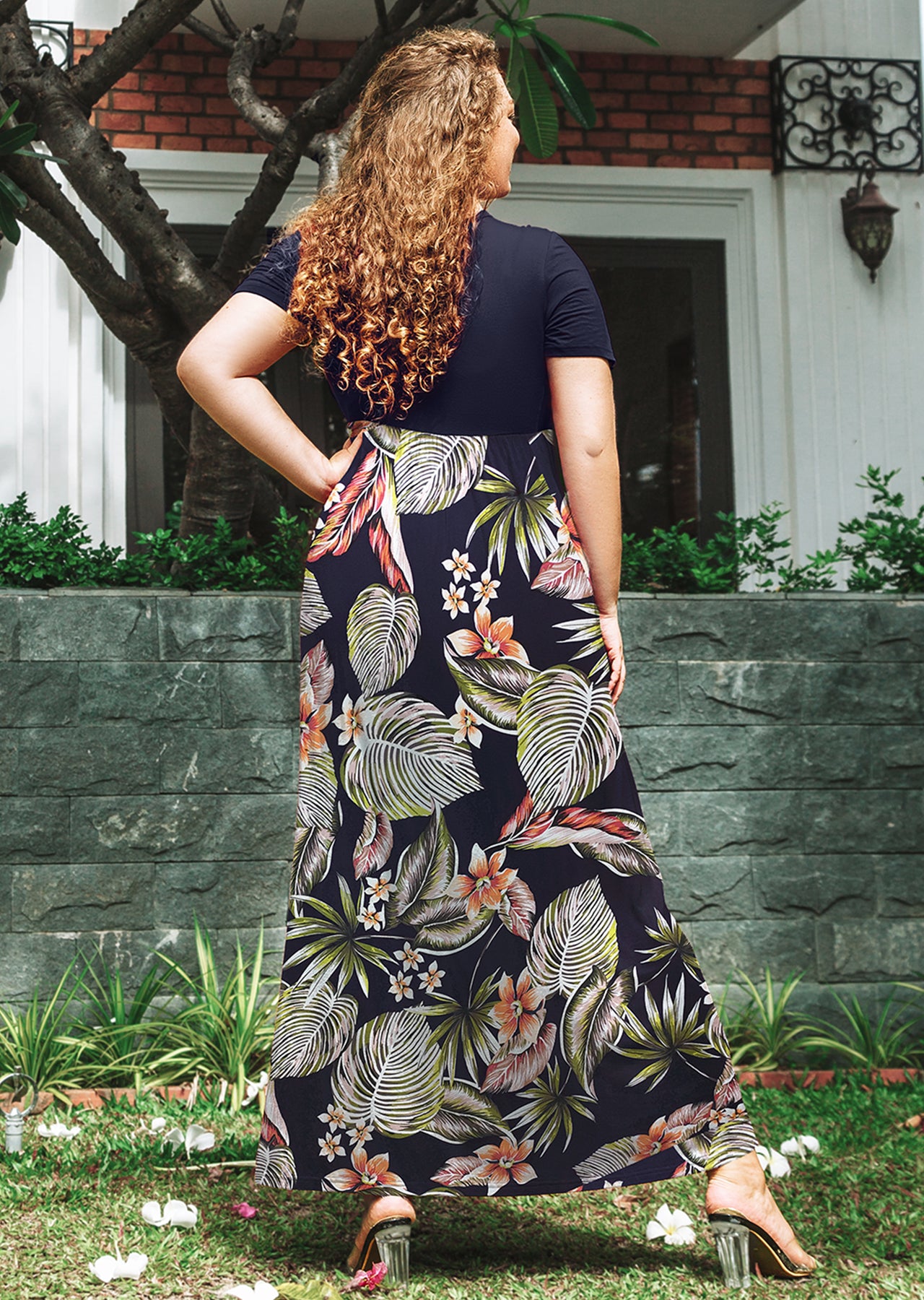 petite maxi dress Spring Length Dresses with Sleeves Regular side neck to hem 51 /130cm Blue Warehouse Petite Printed Side